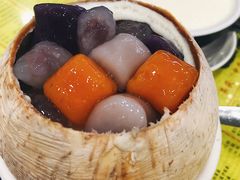 芋圆椰皇炖奶-民信老铺(华盖路店)