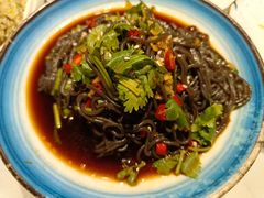 酸辣蕨根粉-蛙蛙叫干锅年代(簋街总店)