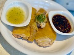 -炆艺乳鸽·煲仔饭大排档(望京来广营店)