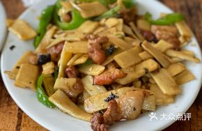 Fresh Bamboo Shoots with Pork Belly
