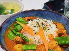 私房番茄牛腩饭-露露家咖啡店