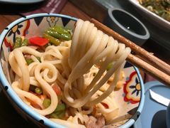 手搓拉条子-纳瓦新疆菜(银都店)