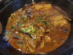 -万里闯关东铁锅炖菜馆(高新旗舰店)