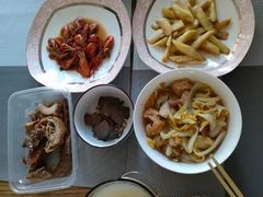 -爱的果实月嫂育婴师(世纪东方店)