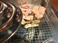 -肉甲韩国木炭烤肉(新壹街1店)