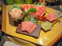 -铭牛烧肉·和牛海鲜自助(高新月牙湖店)