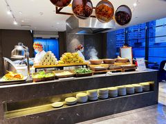 自助取餐区-武汉世茂希尔顿酒店·汇·全日餐厅
