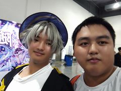 -上海跨国采购会展中心