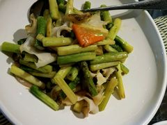 芦笋炒螺片-皇朝海鲜酒店