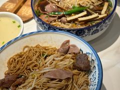 -镇南锅盖面馆(解放路店)