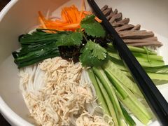 鸡丝凉米线-云海肴·汽锅鸡·云南菜(美罗城店)