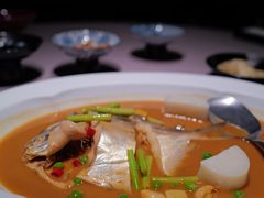 鲳鱼烧年糕-荣轩(新荣记环球金融中心店)