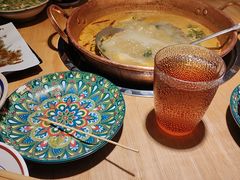 -洱火云南酸菜牛肉火锅(石景山当代商城店)