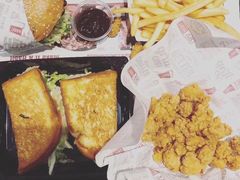 -The Habit Burger Grill 哈比特汉堡(爱琴海店)
