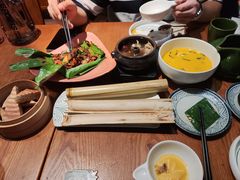 -云海肴·汽锅鸡·云南菜(天山百盛优客店)