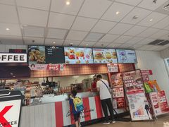 -肯德基(西影路店)