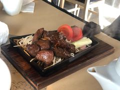 铁锄牛排-穹六人间 people 6(岳阳路店)