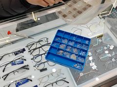 -沫芮眼镜·蔡司·依视路·尼康明月(环创店)