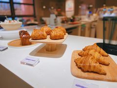 -潮一不贰·法式甜品·生日蛋糕·西式简餐(外滩店)