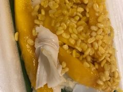 -芒果糯米饭摊子