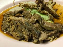 香卤猪肉-红大哥水门鸡饭(總店)