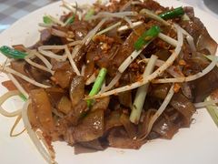 -新大咀港式茶餐厅(宝山万达店)