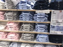 -优衣库(上海正大广场店)