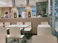 -麦当劳(轻轨曹杨路店)