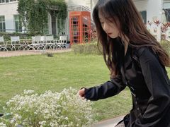 -洪小鹏生活美学馆(领SHOW天地店)