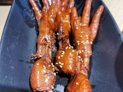 连骨头都不剩的鸡爪-佬肥猫(周浦万达店)