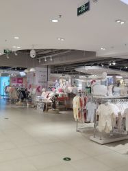 -孩子王(静安大融城店)