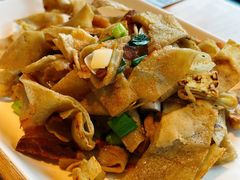 腊肉炒豆丝-莲餐厅·湖北菜·潜江小龙虾店(愚园路店)