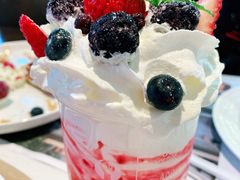 等叫草莓白雪芝士沙沙冰-娜娜家·Nana's restaurant(国金汇店)