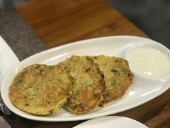 西葫芦饼配酸奶-TUK土耳其餐厅·下午茶(卢湾店)