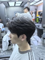 -米可造型烫发染发
