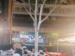 -老街烧烤大排档·地道湖北菜·龙虾馆(汉口火车站店)