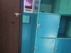 -荒岛实景沉浸密室(江汉路1店)