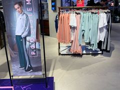 -阿迪达斯(武林银泰三叶草店)