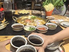 -顶顶汤火牛排火锅·经典铜锅涮肉