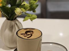 -潮一不贰·法式甜品·生日蛋糕·西式简餐(外滩店)