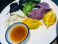五味海鲜水饺拼盘-东莱馋房(陆家嘴店)