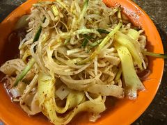 -玲玲米粉·新疆现炒米粉(大十字总店)