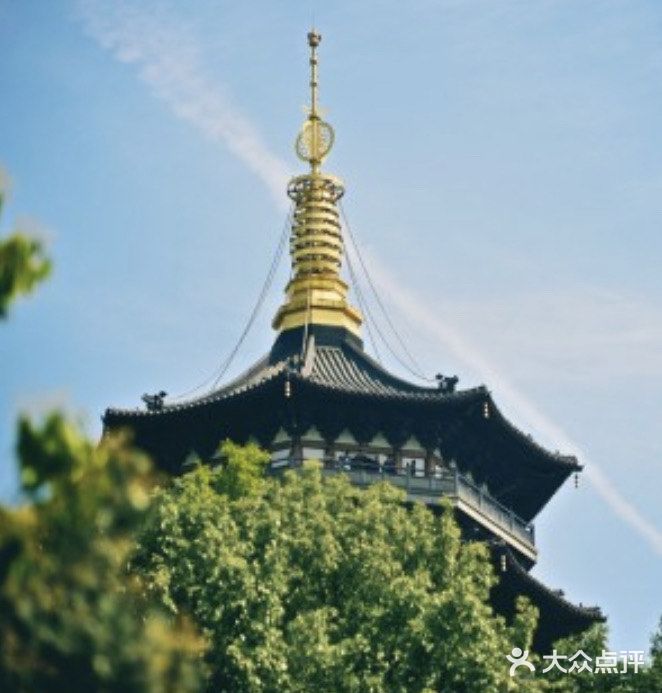 雷峰塔景区图片