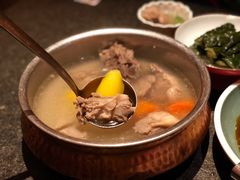 宁夏盐池滩羊手抓肉-丝路金桃·新疆菜(徐汇店)