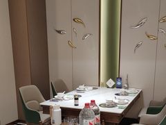 -帝皇海海鲜豆捞(桐泾商务广场店)