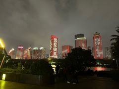 -万绿园