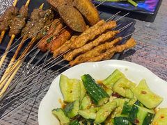 -老街烧烤大排档·地道湖北菜·龙虾馆(汉口火车站店)