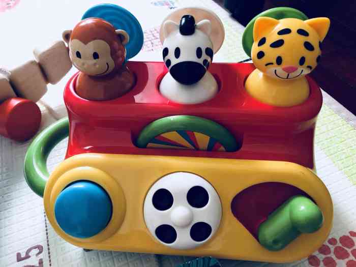 点点橙 共享早教玩具盒-"很专业,看得出是有一个巨大的教员团队来搭.