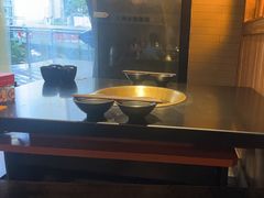 -松哥油焖大虾.小龙虾.黑鸭煲(海岸城店)