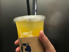 柑橘百香果-瑞幸咖啡(三里屯SOHO-6号楼店)